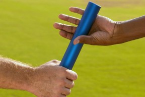 梅西在DWG比赛中重返赛场，反败为胜引发热议！再创辉煌时刻-多米体育网页版