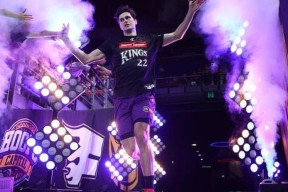 勇士爆发新星，欧文刷新纪录，绝杀战胜球队迎来希望！的简单介绍-多米真人