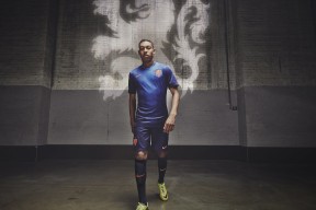 内马尔重要时刻表现优异，老鹰带队取胜！比赛高潮迭起-多米体育app